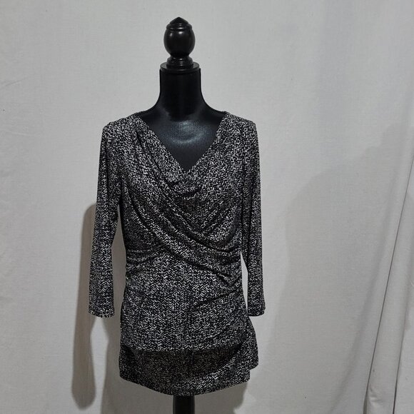 Vince Camuto blouse stretchy pull over black and white stripes clingy ruched top - Picture 1 of 15